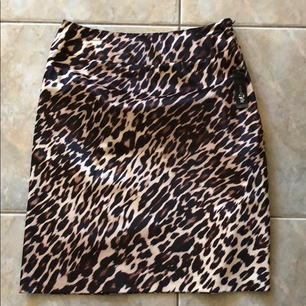 size 12 leopard print skirt